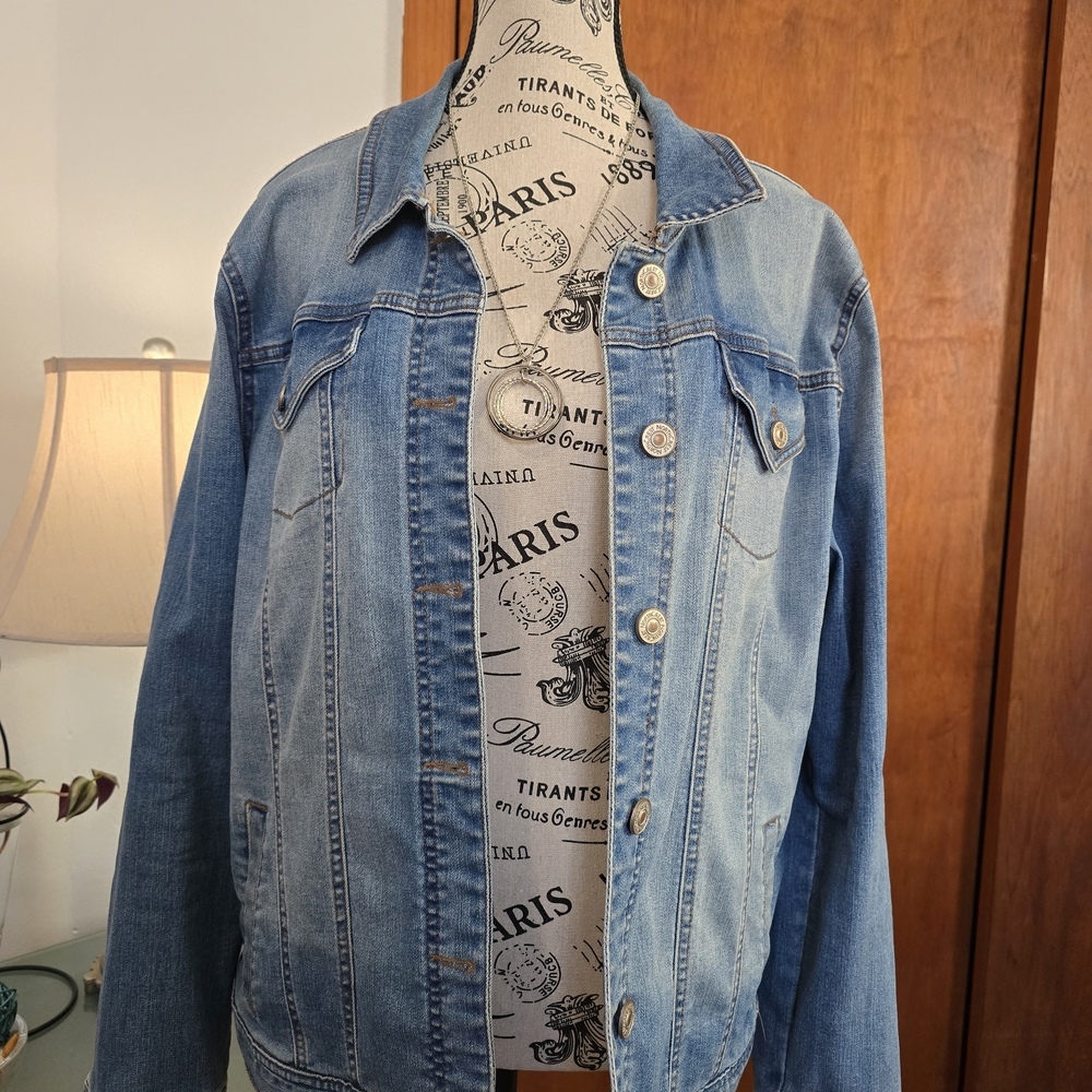 Women's Blue Denim Jacket